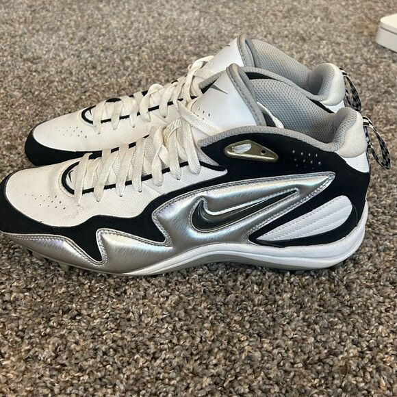 Nike Lacrosse Football Cleats Speed Lax II Size 11 White Black Silver Preloved - Picture 3 of 12